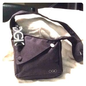 OGIO Crossbody Brooklyn Tablet Purse